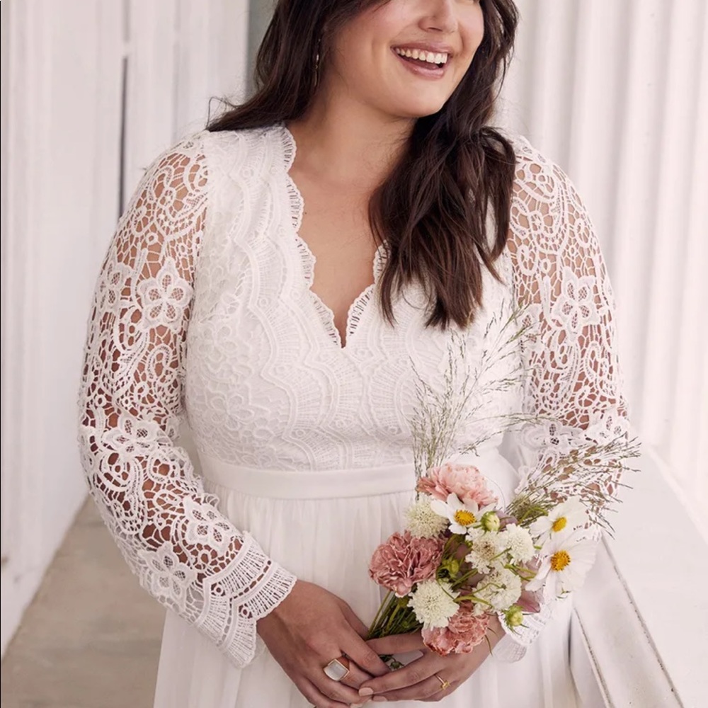 Lulu’s Awaken My Love White Long Sleeve Lace Maxi Dress XL